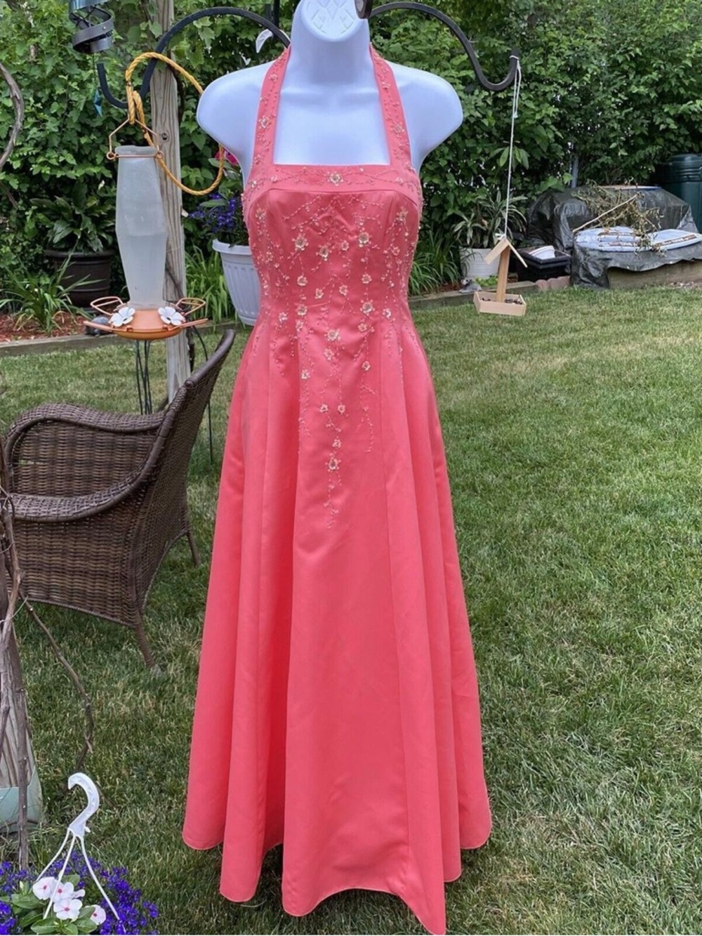 Vintage 90s pink Morgan and Co embroidered halter prom dress sz 3/4